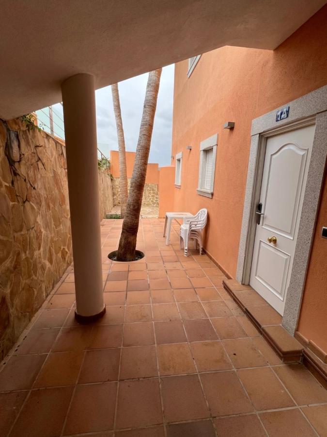 בניטאצ'ל Apartamentos Flamingo Hills מראה חיצוני תמונה