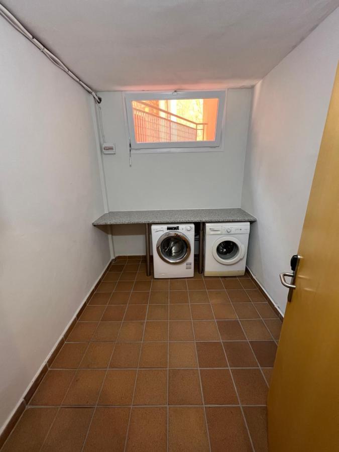 בניטאצ'ל Apartamentos Flamingo Hills מראה חיצוני תמונה