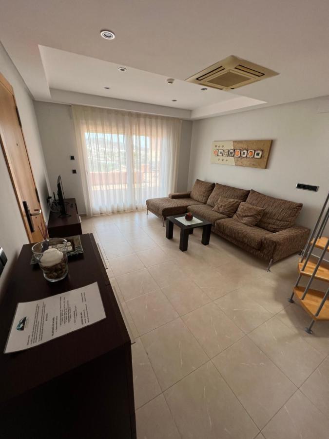 בניטאצ'ל Apartamentos Flamingo Hills מראה חיצוני תמונה